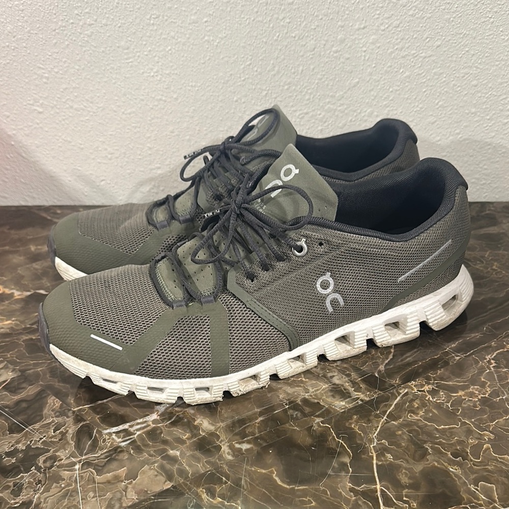 On Running Athletic Shoes Green and White Performance Comfort